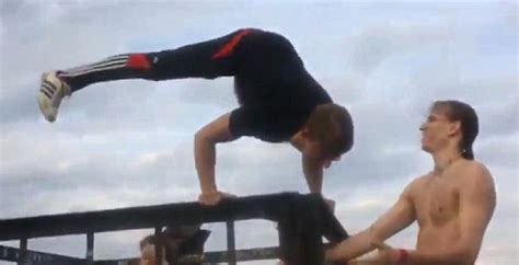 The Craziest Workout Of All Time Russian Climbers Perform Chin Ups Press Ups And Hand Stands