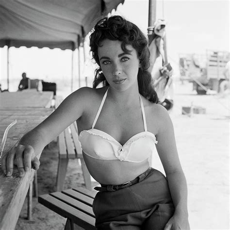 Elizabeth Taylor Smiling Behind The Scenes Photograph By Frank Worth Fine Art America