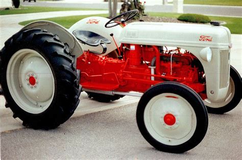17 Best images about Vintage: Tractors on Pinterest | Old tractors, John deere and Models