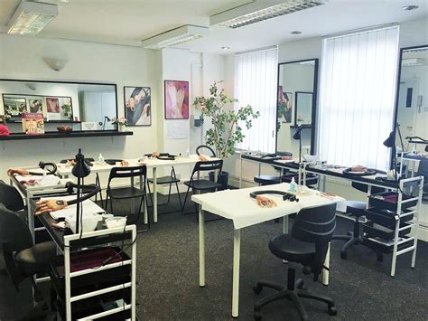 Manchester Beauty School Training Courses The Beauty