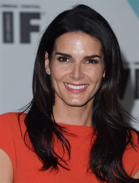 Angie Harmon At Women In Film 2015 Crystallucy Awards In Century City