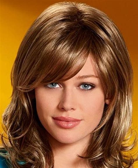 Medium length layered hairstyles also look great when they are straight and sleek. 20 Medium Layered Haircuts