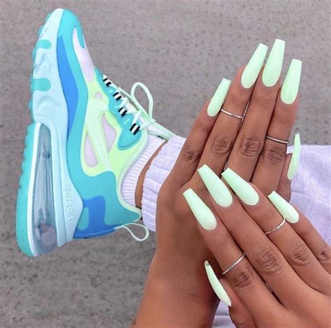 39 Gorgeous Summer Nails You Need To Try Chaylor Mads Bright Summer