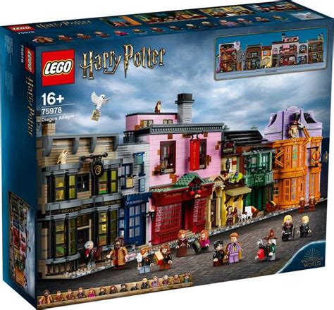 Lego Unveils Wizard 5000 Piece Version Of Harry Potters Spellbinding