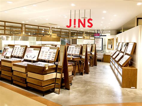 Jins hong kong products are designed in tokyo. JINS | 新宿ミロード