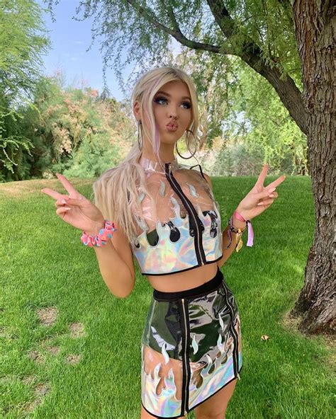 Loren Gray On Instagram “a Lil Daytime Vibe Pre Coachella Day 2” Loren Gray Grey Outfit