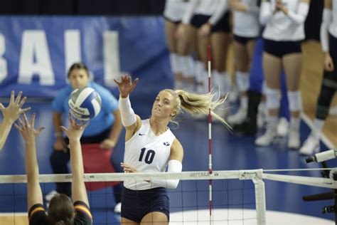 No 9 BYU Womens Volleyball Earns Sweep Of Iowa State News Sports