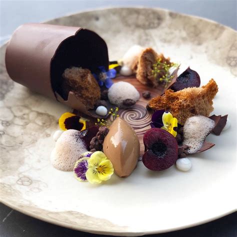 I can't remember where i got the inspiration, it i had a spate of going dessert mad last year. Stunning modern plating | Fine dining desserts, Food ...