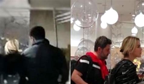 Jun 28, 2021 · ece erken ile avukat sevgilisi şafak mahmutyazıcıoğlu, sosyal medyadan paylaşım yaparak evlendiklerini duyurdu. Ece Erken, Şafak Mahmutyazıcıoğlu ile yasak aşk yaşadığını ...