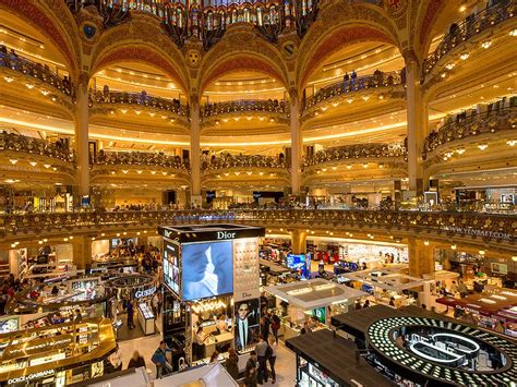 We love how their system is customized to fit our brand's needs, as well as their frequent updates and improvements! Photos - Le boulevard Haussmann et ses grands magasins ...