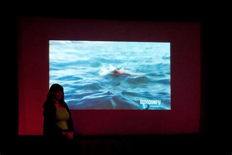 Lynne Cox In Dark Lynne Cox Swimming Through The Sea O Flickr