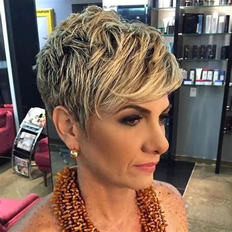 10 Prettiest Pixie Haircuts For Women Over 60 Short Haircuts And