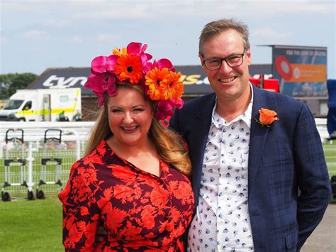 17 Fantastic Pictures As Thousands Arrive For Beverley Ladies Day 2021