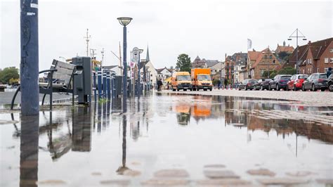 Webcam Vom Hochwasser So Ist Der Pegel Am Flensburger Hafen Shz My