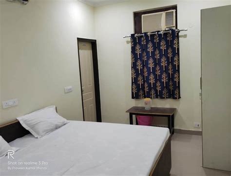 Rcs Residency And Guest House Hostel Reviews Greater Noida India