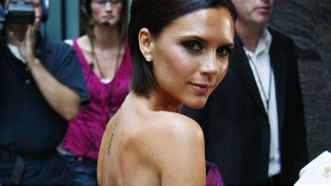 Victoria Beckhams Secret For Losing Baby Weight The Five Hands Diet