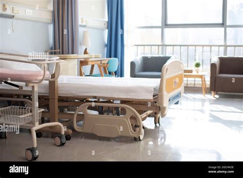 Empty Hospital Ward Stock Photo Alamy