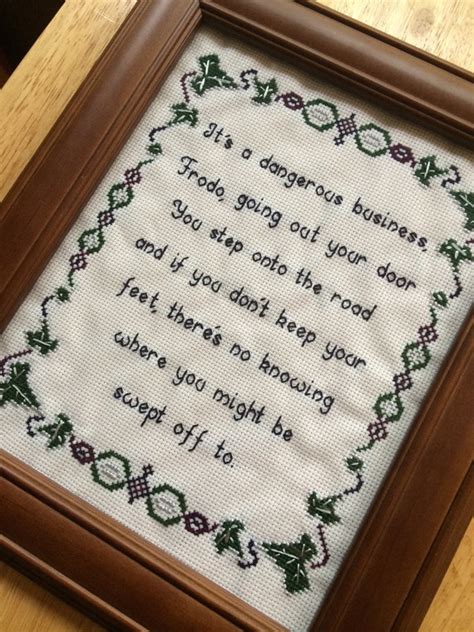 The finished cross stitch measures 8.7 x 5.8 inches on 18 count aida fabric and uses 14 dmc colors. PATTERN Hobbit Lord of the Rings Cross Stitch Bilbo ...