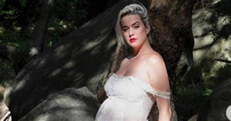 Katy Perry Presume Su Pancita De Embarazo Desnuda Y Muestra Que Vive A
