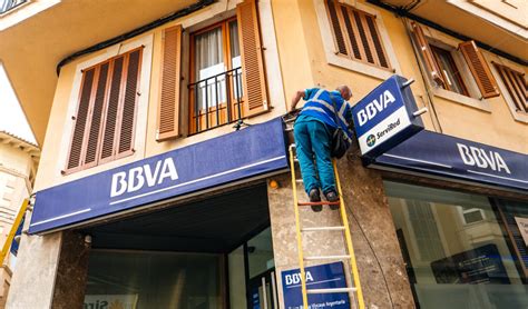 Banco bilbao vizcaya argentaria, s.a., better known by its initialism bbva, is a spanish multinational financial services company based in madrid and bilbao, spain. BBVA uses blockchain for Madrid sustainable "Schuldschein ...