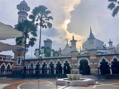 Gülce Tunç on Twitter Malezyada Ramazan başlığıyla başkent Kuala