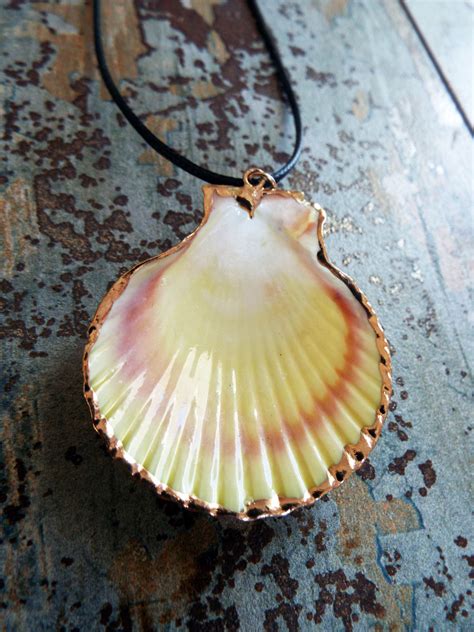 Seashell Pendant Scallop Shell Handmade Necklace Jewelry Beach Sea