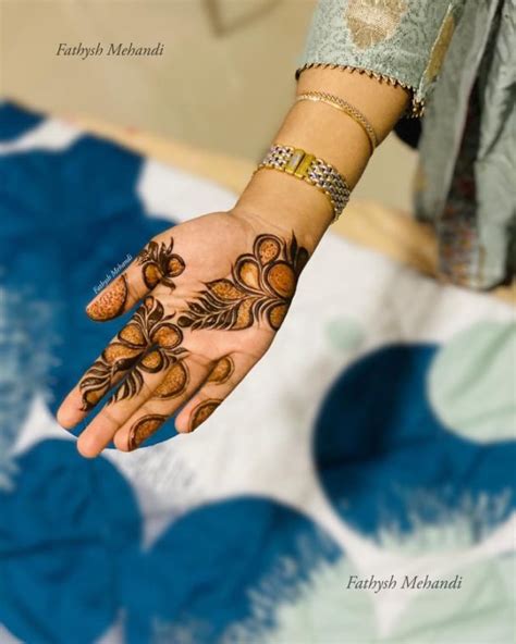 20 Arabic Mehndi Designs For Front Hand To Steal Your Heart Tikli