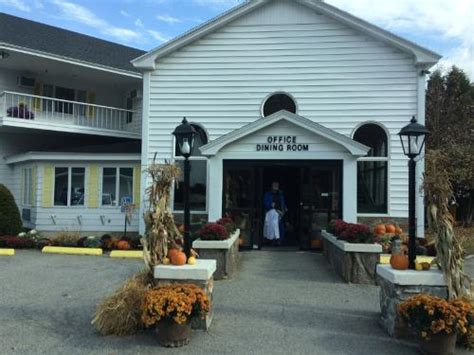 Book Town And Country Inn And Resort Gorham New Hampshire