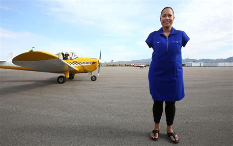 Armless Pilot Jessica Cox Of Tucson Gets Her Own Plane Thanks To A