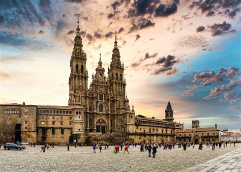 Santiago De Compostela Está Pronto Para Se Fazer Ao Caminho