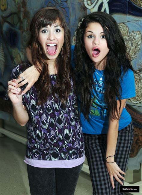 Demiandselena Photo Selena Gomez And Demi Lovato Photo 17937122 Fanpop