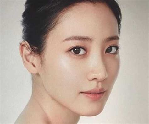 Claudia Kim The Stunning Actresss Biography Age Height Figure And