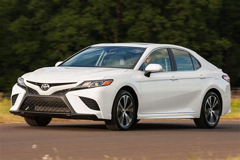 2019 Toyota Camry Vs 2019 Toyota Corolla Whats The Difference