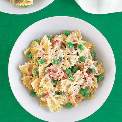 Add broccoli and ham and cook until hot. Pasta with Peas, Ham and Parmesan Cheese Recipe ...