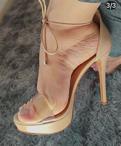 pin de ambruzs henrik en lll sandalias de tacón alto pies de mujer pies hermosos de mujer