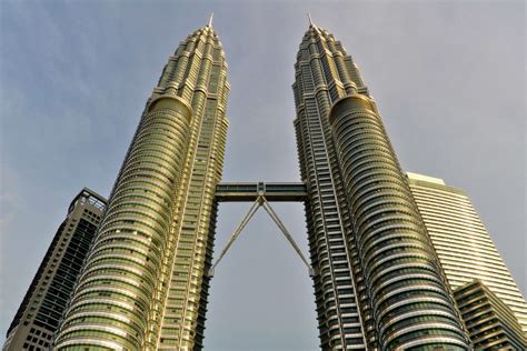 7 Amazing Skyscrapers Around The World Wanderlust