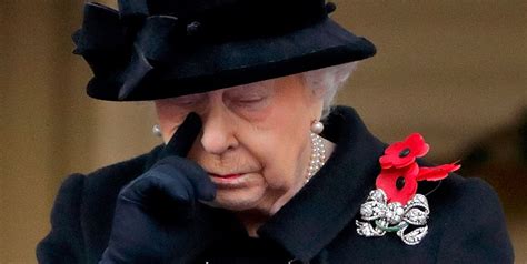 Does Queen Elizabeth Ii Really Not Cry As The Crown Suggests