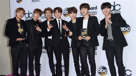 Who Are Bts 5 Things To Know About The Korean Boy Band Storming Pop