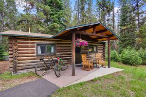 Yellowstone's canyon lodge & cabins are located in yellowstone's grand canyon region. Yellowstone National Park Cabins, Cabin Rentals - AllTrips