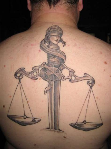 Lady justice full sleeve trash polka be creative tattoo. Pin de Lea Ellen Fowler em Tattoos | Tatuagem justiça ...