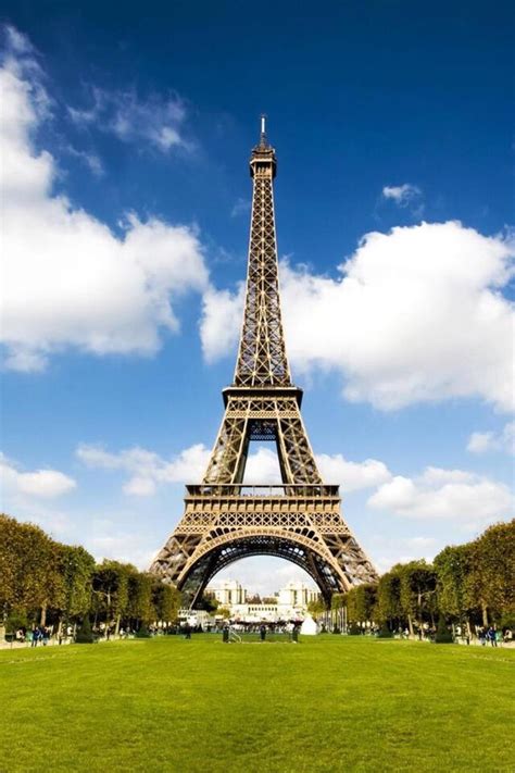 法國巴黎的艾菲爾鐵塔用英語怎麼說？ 每日頭條
