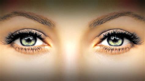 I know it can be hard, but hooded eyes are sometimes called bedroom eyes because the lids tend to look partly closed. New Surgery to Get Trendy Bedroom Eyes? | The Doctors TV Show