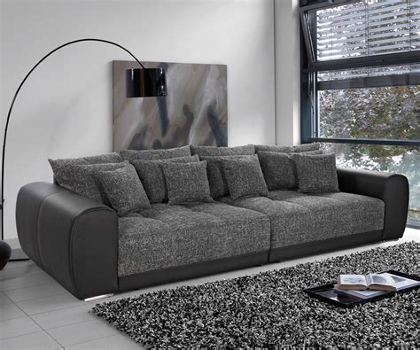 Big sofas günstig kaufen und bequem nach hause liefern lassen. Big-Sofa Valeska 310x135 Schwarz Strukturstoff 12 Kissen ...