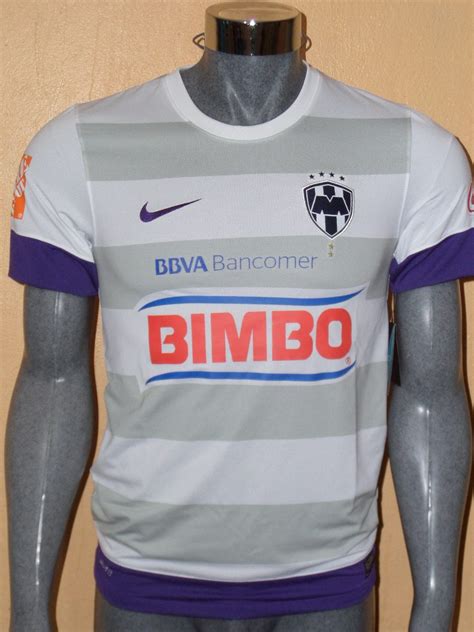 Fue fundado el 28 de junio de 1945, juega de local en el estadio bbva y está ubicado en guadalupe, en la zona metropolitana de monterrey. Jersey Rayados Monterrey Visita 2012-2013 Nike Dri-fit ...