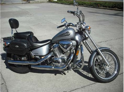 What´s your idea of cruiser cool? 2004 Honda Shadow VLX Deluxe (VT600CD) for sale on 2040motos