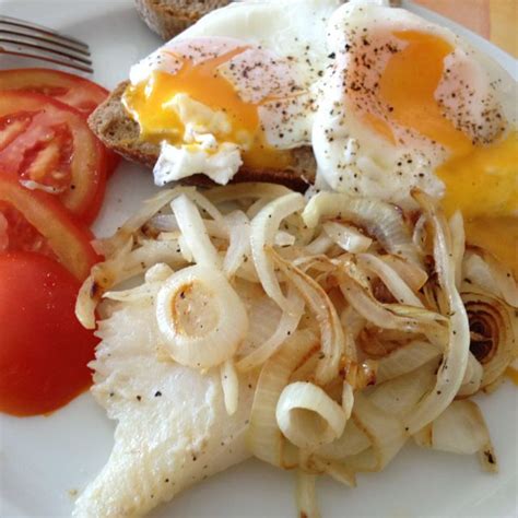 During the morning hours, a good breakfast can help set you up for the day. Pin on Food