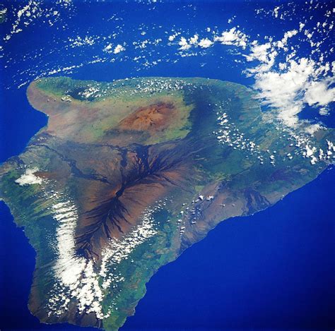 Image Satellite De Lîle Dhawaï Avec Au Premier Plan Le Mauna Loa Et