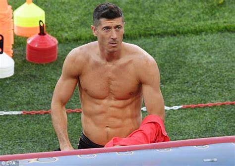 Lewandowski Is Wanted By Real Madrid But He Must Step Up At World Cup