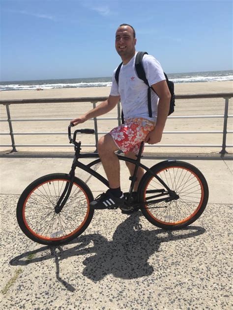 In episode 20 ( hochzeitsreise nach dubai ) tritt stefans neue freundin heidi ( marie rönnebeck ) als hochzeitsfotografin auf den plan. Andrea Zamperoni: 5 Fast Facts You Need to Know | Heavy.com