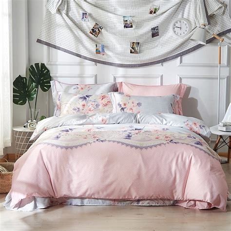 Boll & branch luxury bedding sets are made from pure, 100% organic cotton and come in all sizes including, king, queen, full, & twin. Fancy Glam Style Full, Queen Size Bedding Sets ...